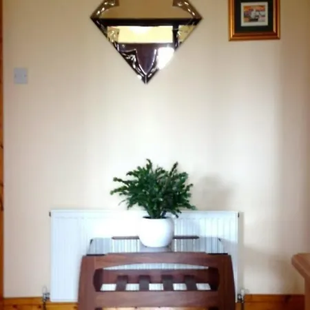 Cnoc Breac לינה וארוחת בוקר Cleggan