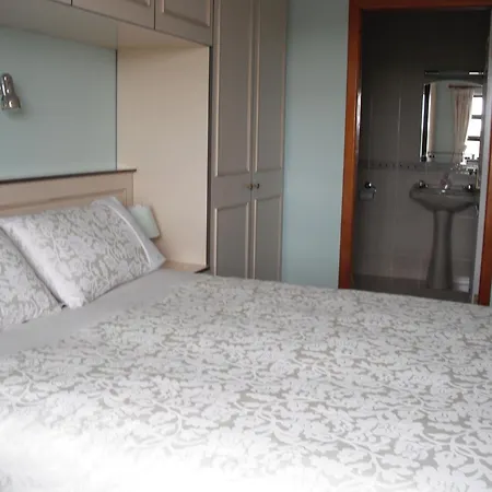 Cnoc Breac 3* Cleggan