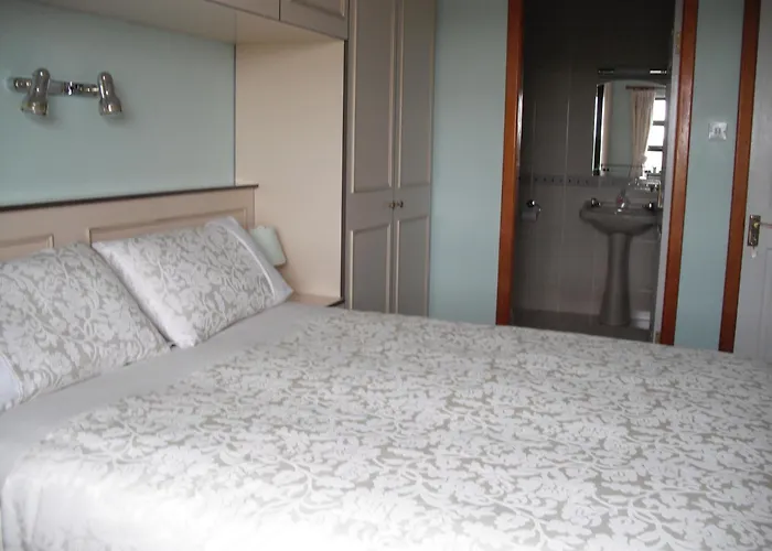 Cnoc Breac 3* Cleggan